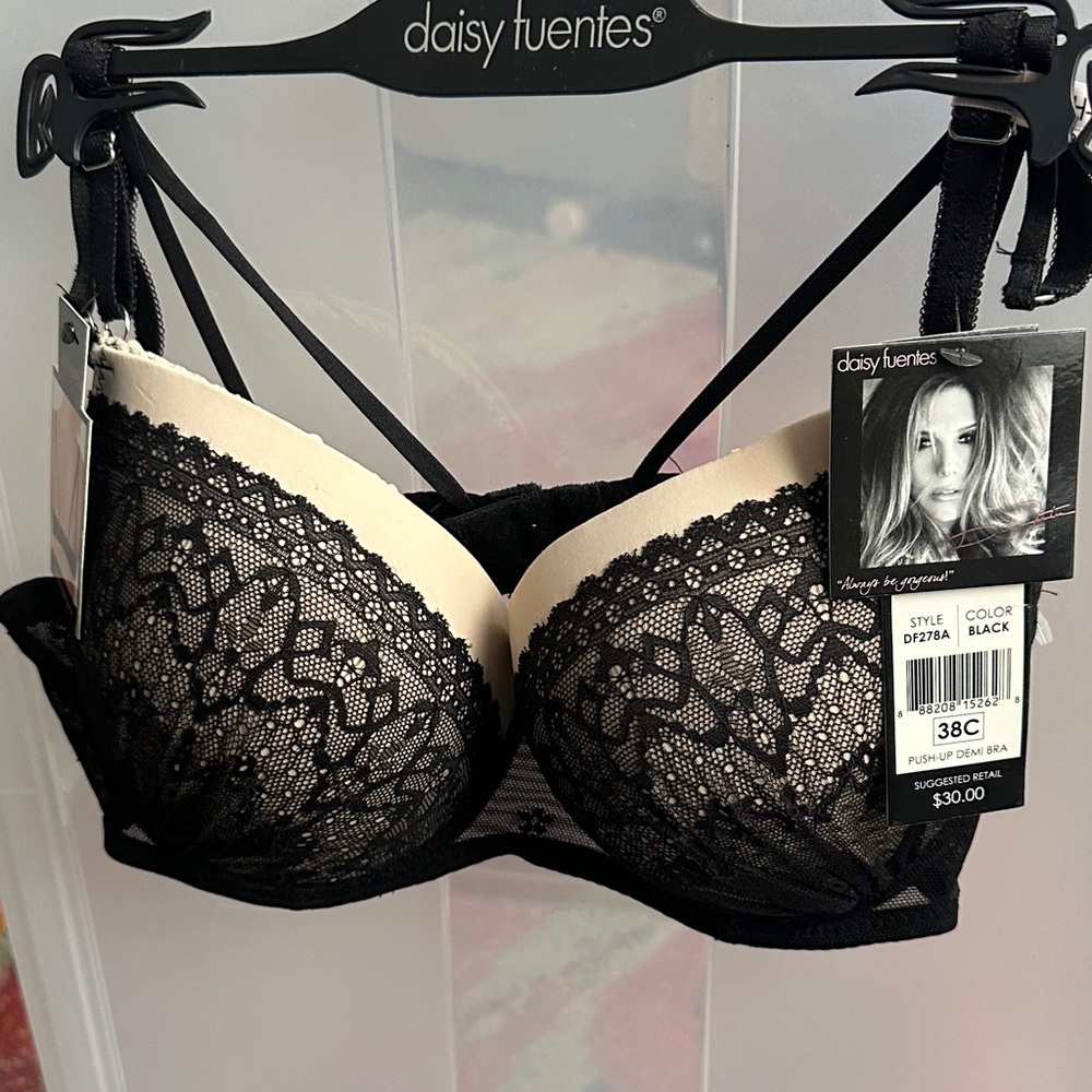 Daisy Fuentes Black Lace Push-Up Bra